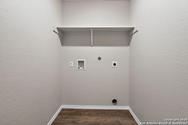 Image 19 of 30 For 3921 Asher Alley