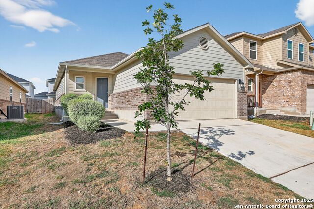 Image 2 of 30 For 3921 Asher Alley