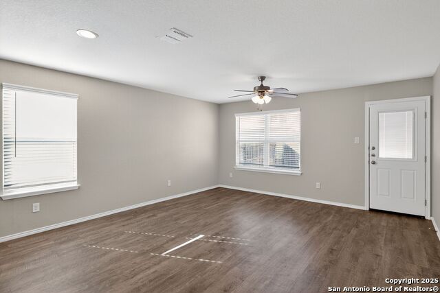 Image 4 of 30 For 3921 Asher Alley