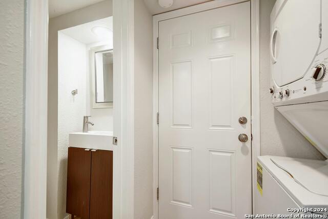 Image 17 of 25 For 14122 Churchill Estates 707