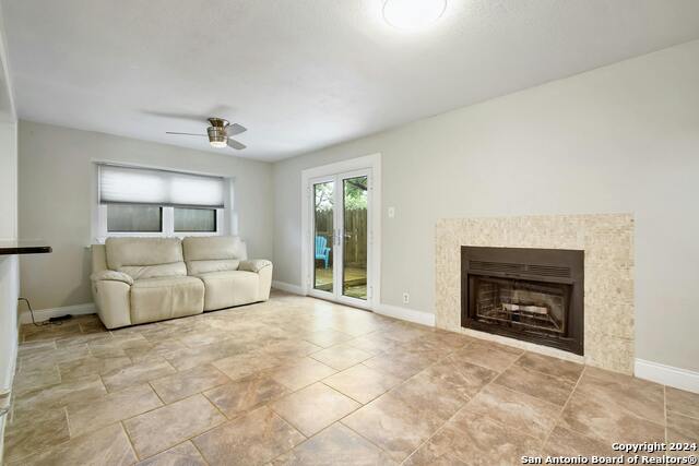 Image 4 of 25 For 14122 Churchill Estates 707