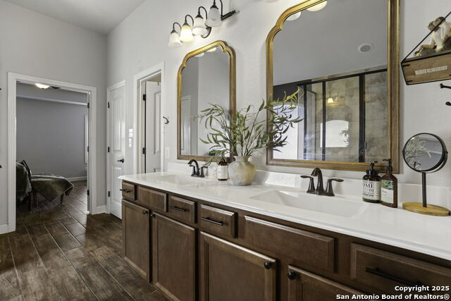 Image 23 of 32 For 2069 Tejas Pecan