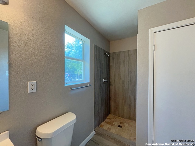 Image 16 of 25 For 378 Petaluma Blvd E B