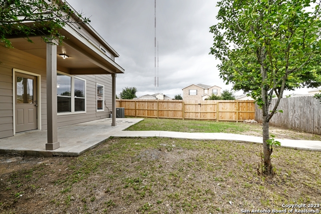 Listing photo id 35 for 12002 Amber Vista