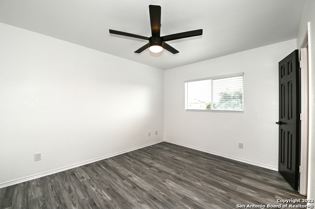 Listing photo id 48 for 12002 Amber Vista