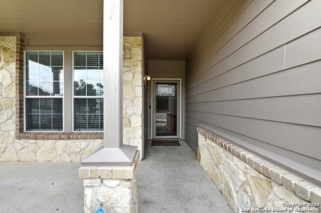 Listing photo id 4 for 12002 Amber Vista