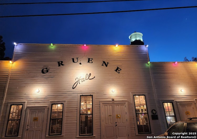 Image 33 of 37 For 1752 Gruene Vineyard Crossing