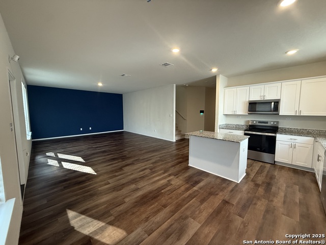 Image 7 of 13 For 1325 Black Balsam