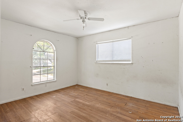 Image 24 of 34 For 15726 Timberway