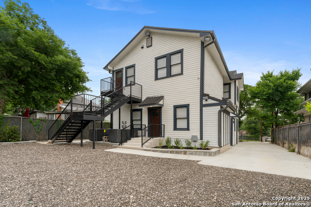 Image 10 of 11 For 120 Magnolia 102