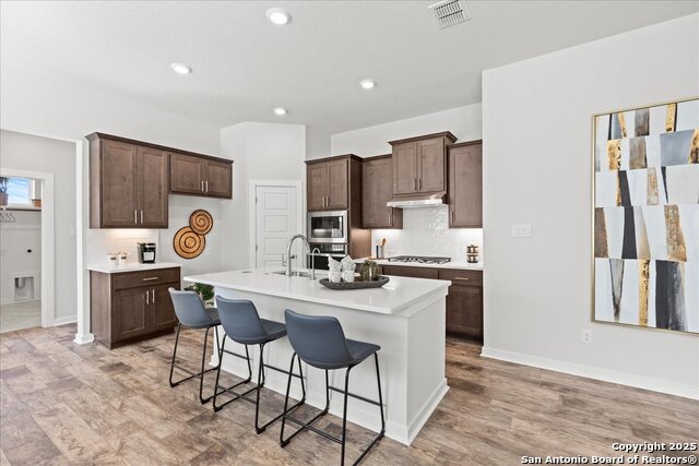 Image 10 of 21 For 2009 Shepards Street