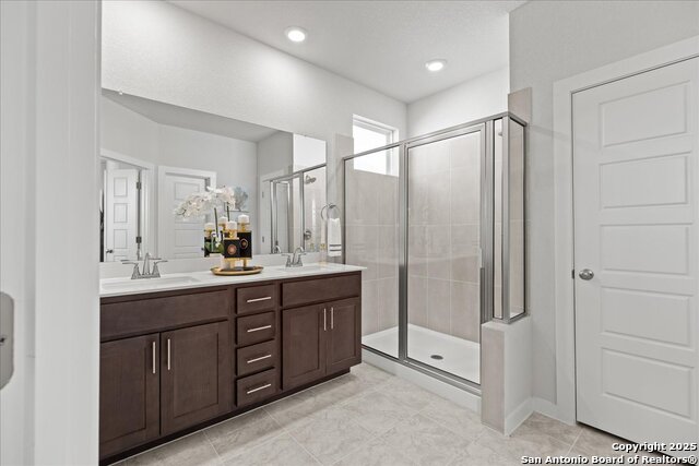 Image 13 of 21 For 2009 Shepards Street