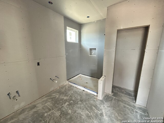 Image 3 of 21 For 2009 Shepards Street