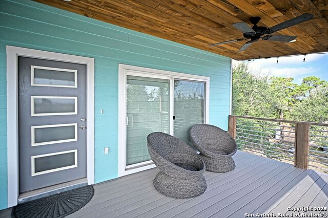 Listing photo id 5 for 143 Mountainview