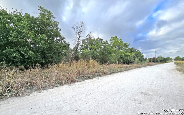 Image 4 of 16 For 301 Caney Creek