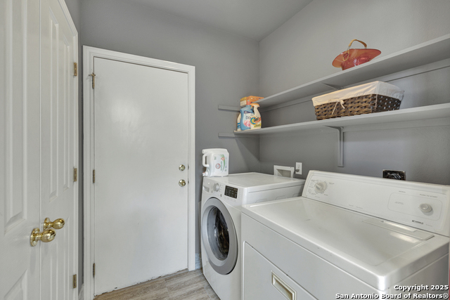 Image 17 of 20 For 2113 Sungate