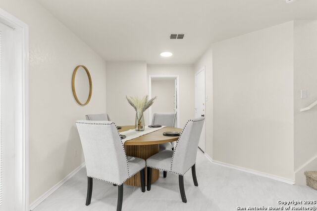 Listing photo id 9 for 403 Butternut Boulevard