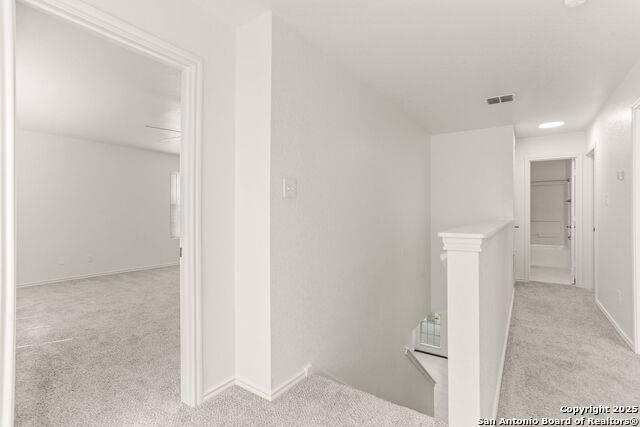 Listing photo id 16 for 403 Butternut Boulevard