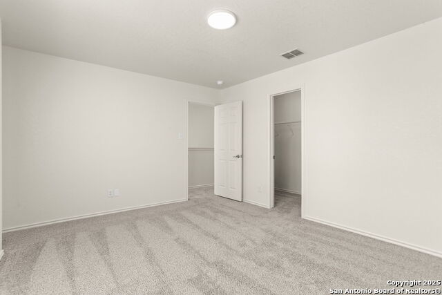 Listing photo id 18 for 403 Butternut Boulevard