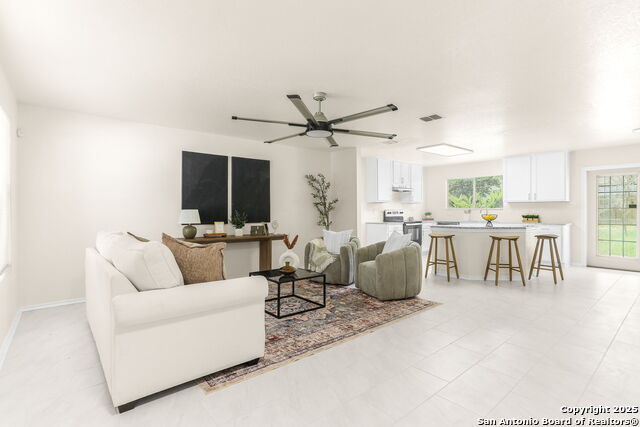 Listing photo id 2 for 403 Butternut Boulevard