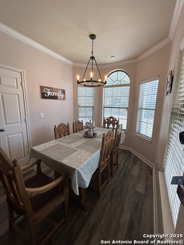 Image 8 of 9 For 6160 Eckhert  108