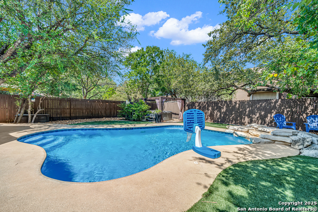 Listing photo id 27 for 10725 Gemsbuck