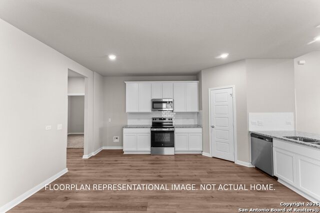 Image 13 of 20 For 4280 Carlotta Drive