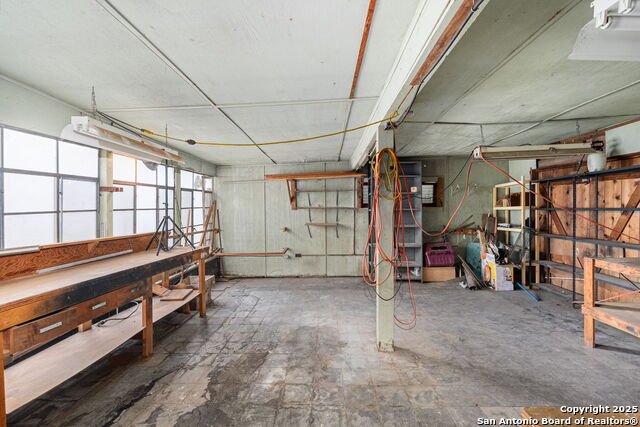 Image 17 of 36 For 530 Corona  