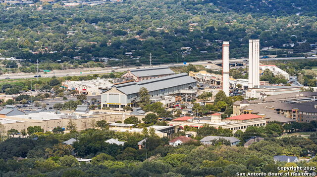 Image 32 of 36 For 530 Corona  