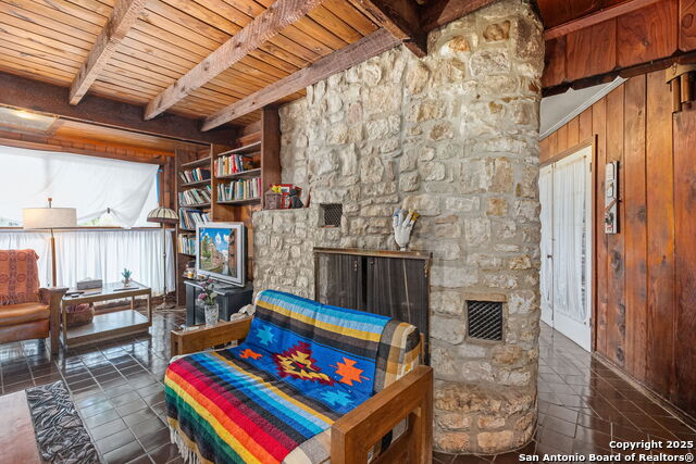 Image 8 of 36 For 530 Corona  