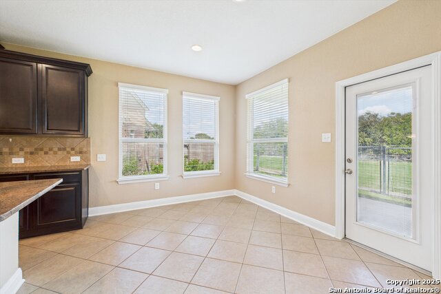 Listing photo id 9 for 26435 Cedro  