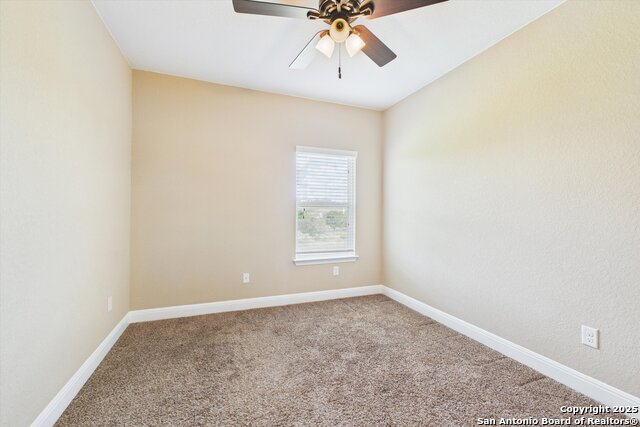 Listing photo id 25 for 26435 Cedro  