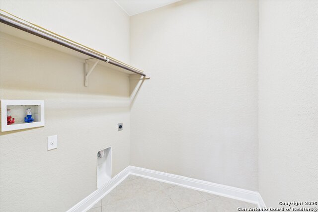 Listing photo id 32 for 26435 Cedro  