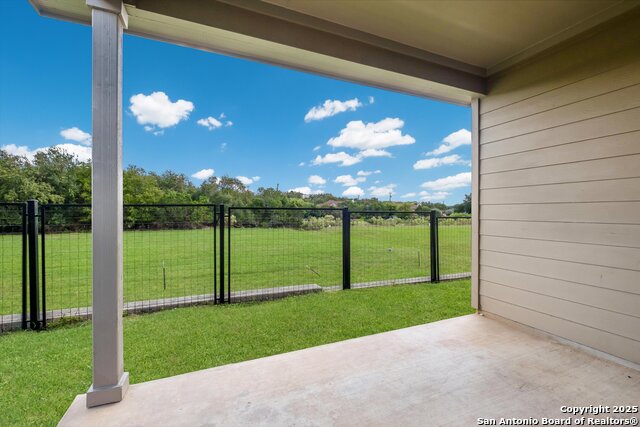 Listing photo id 34 for 26435 Cedro  