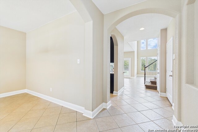 Listing photo id 2 for 26435 Cedro  