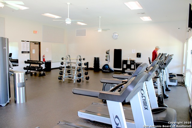 Listing photo id 40 for 26435 Cedro  