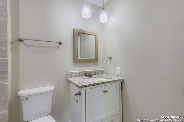 Image 13 of 29 For 122 Sandy Oaks St