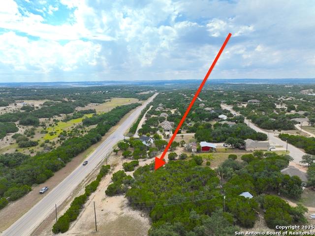 Listing photo id 0 for 2085 Fm 484