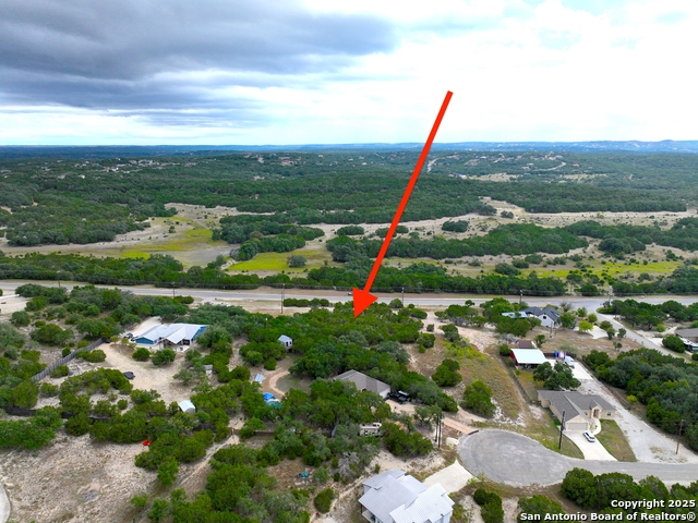 Listing photo id 4 for 2085 Fm 484