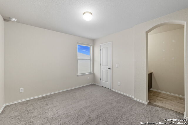 Listing photo id 16 for 8303 Puente  