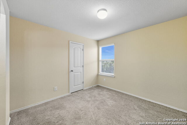 Listing photo id 19 for 8303 Puente  