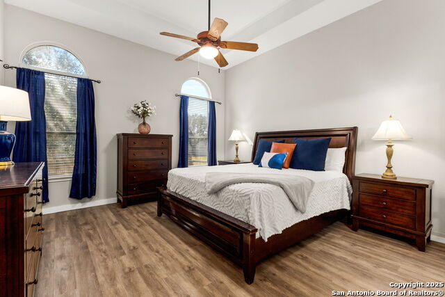 Image 14 of 27 For 321 Alders Gate