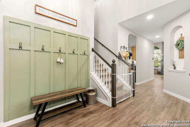 Image 3 of 27 For 321 Alders Gate