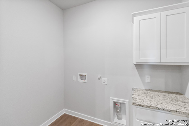 Listing photo id 15 for 418 Cross Barn Blvd