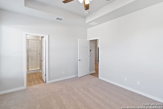 Listing photo id 17 for 418 Cross Barn Blvd