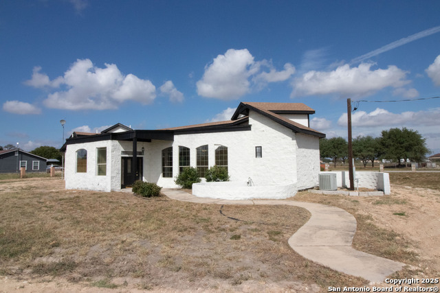 Details for 272 Cr 341 , La Vernia, TX 78121