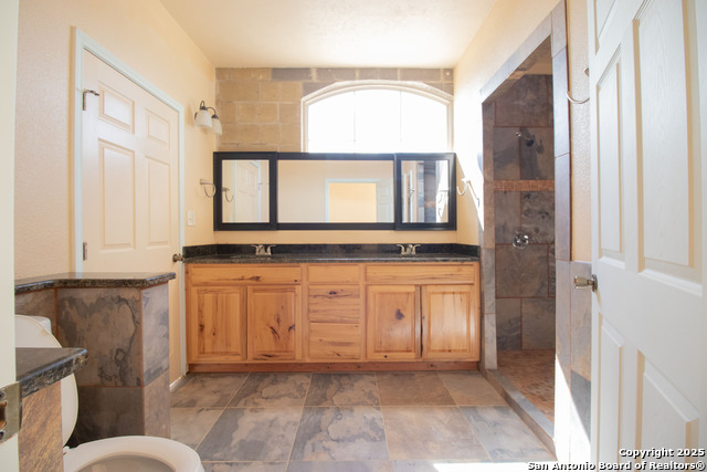 Image 14 of 30 For 272 Cr 341