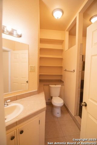 Image 20 of 30 For 272 Cr 341