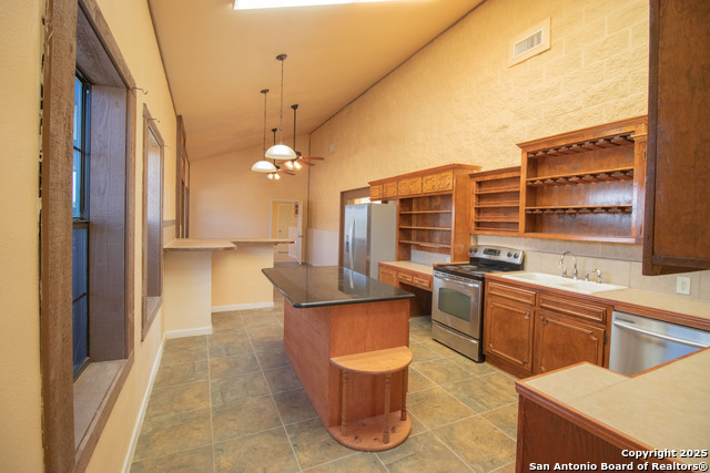 Image 5 of 30 For 272 Cr 341