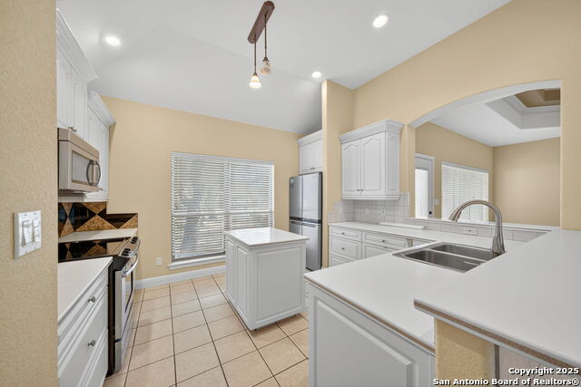 Image 9 of 25 For 2606 Fairwood